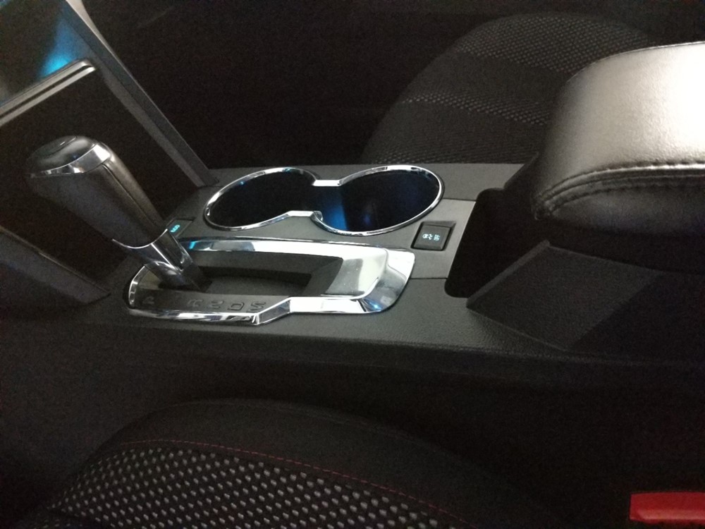 2017 Chevrolet Equinox - Center Console/Cup Holders