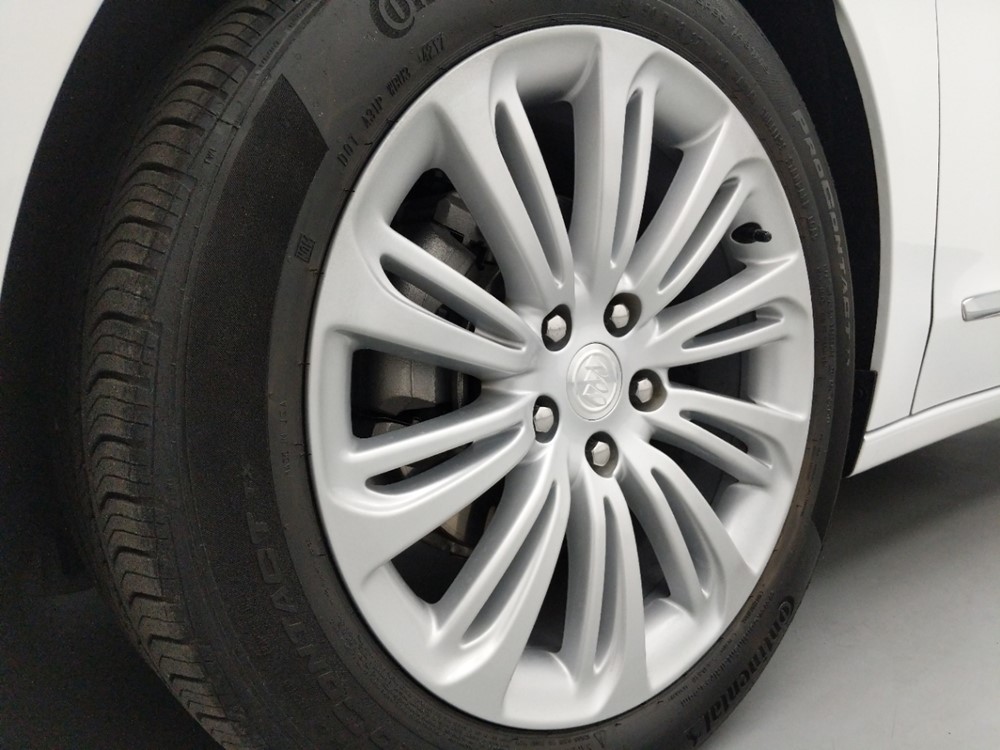 2018 Buick LaCrosse - Wheel