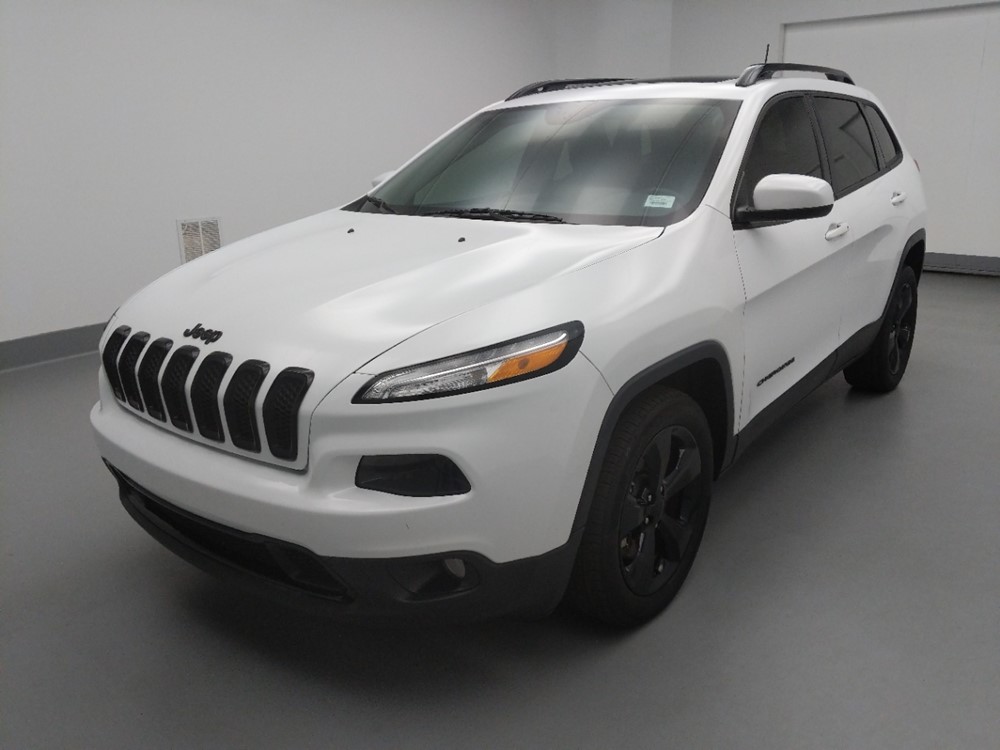 2016 Jeep Cherokee - Driver Front Bumper