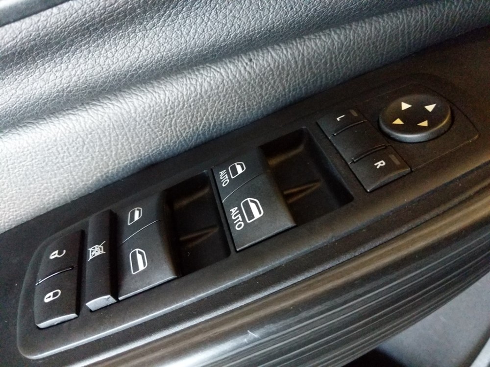 2016 Jeep Cherokee - Driver Power Windows/Lock Control