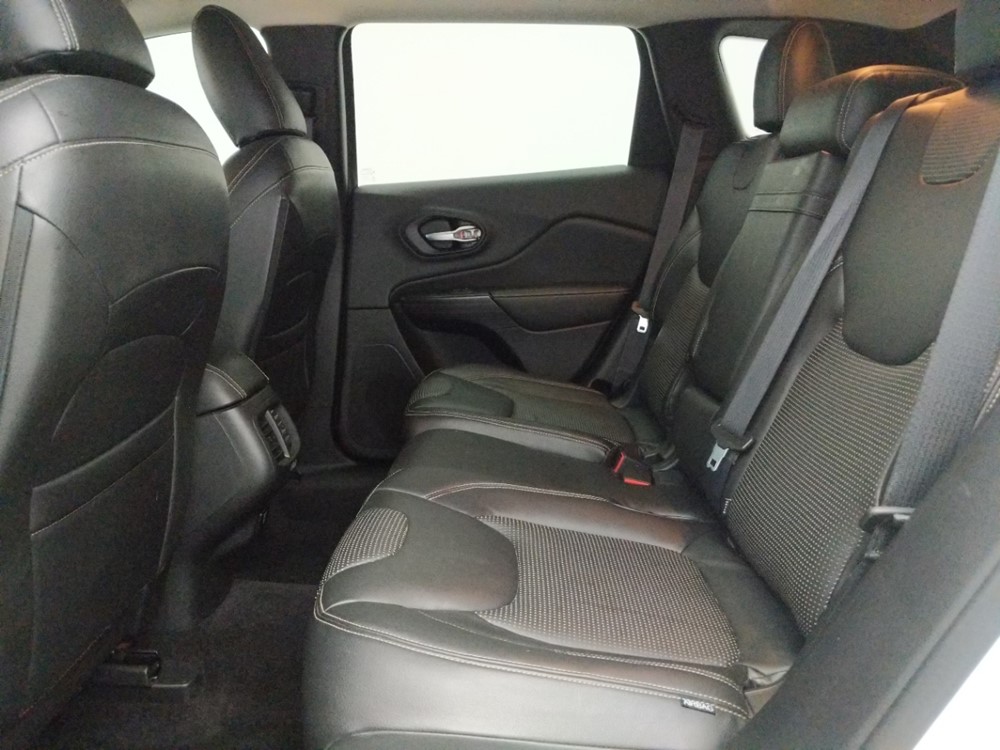 2016 Jeep Cherokee - Driver Rear Seat