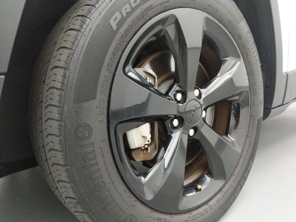 2016 Jeep Cherokee - Wheel