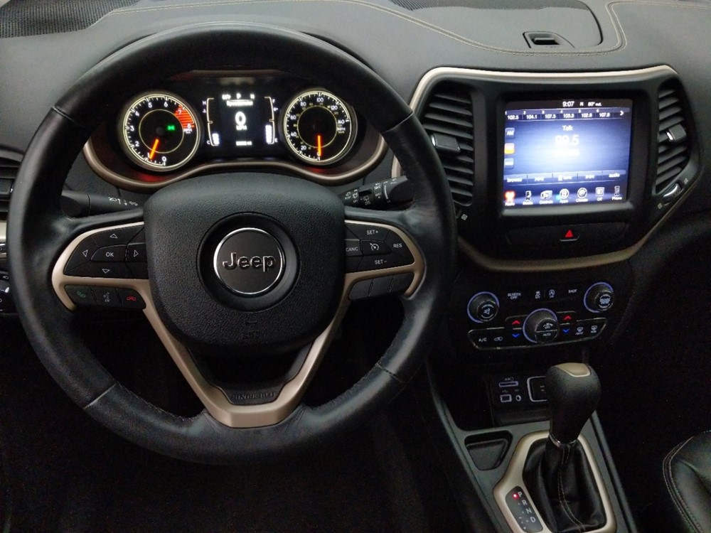 2016 Jeep Cherokee - Driver Dash
