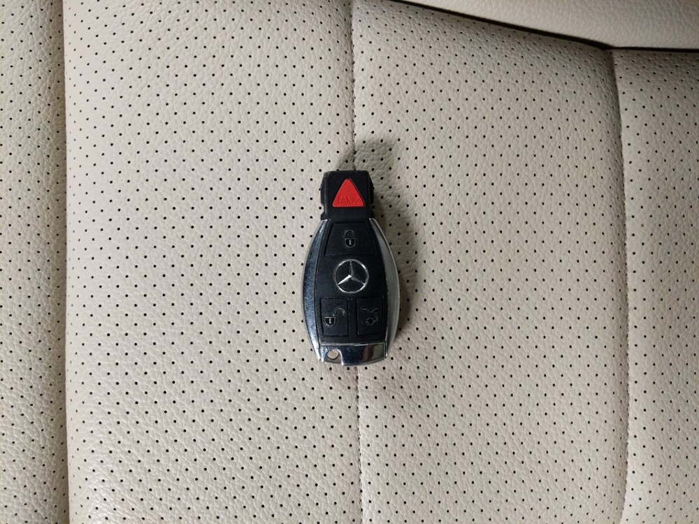 2016 Mercedes-Benz C300 - Keys