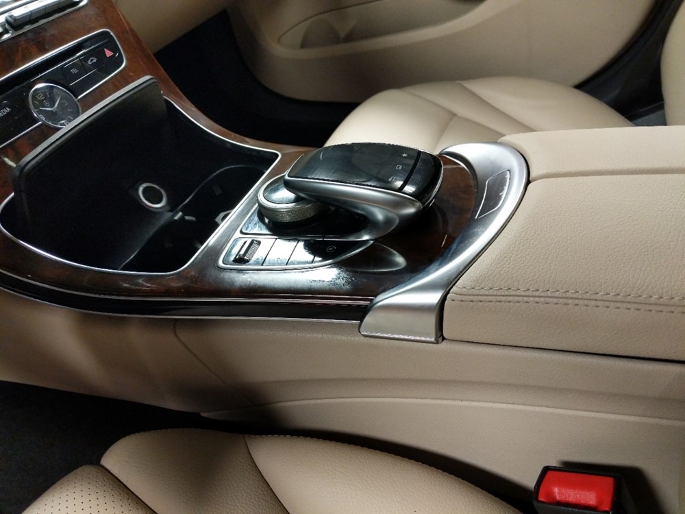 2016 Mercedes-Benz C300 - Center Console/Cup Holders