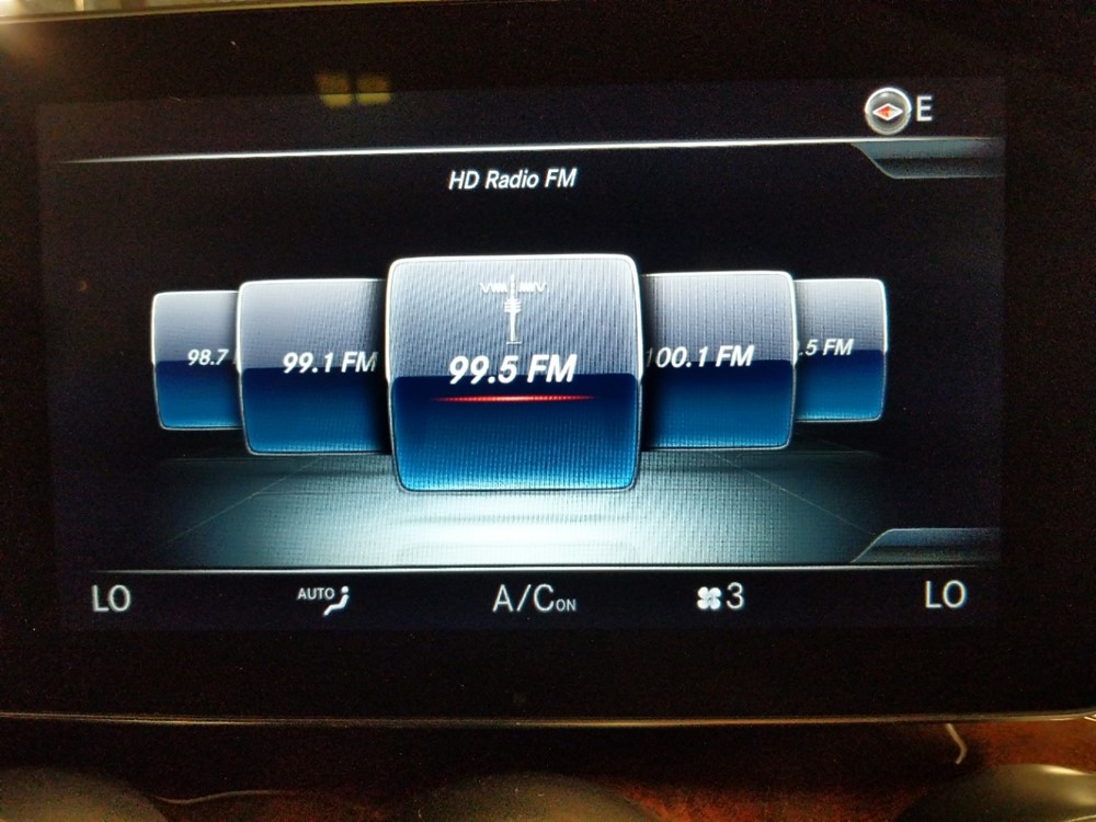 2016 Mercedes-Benz C300 - Stereo Package