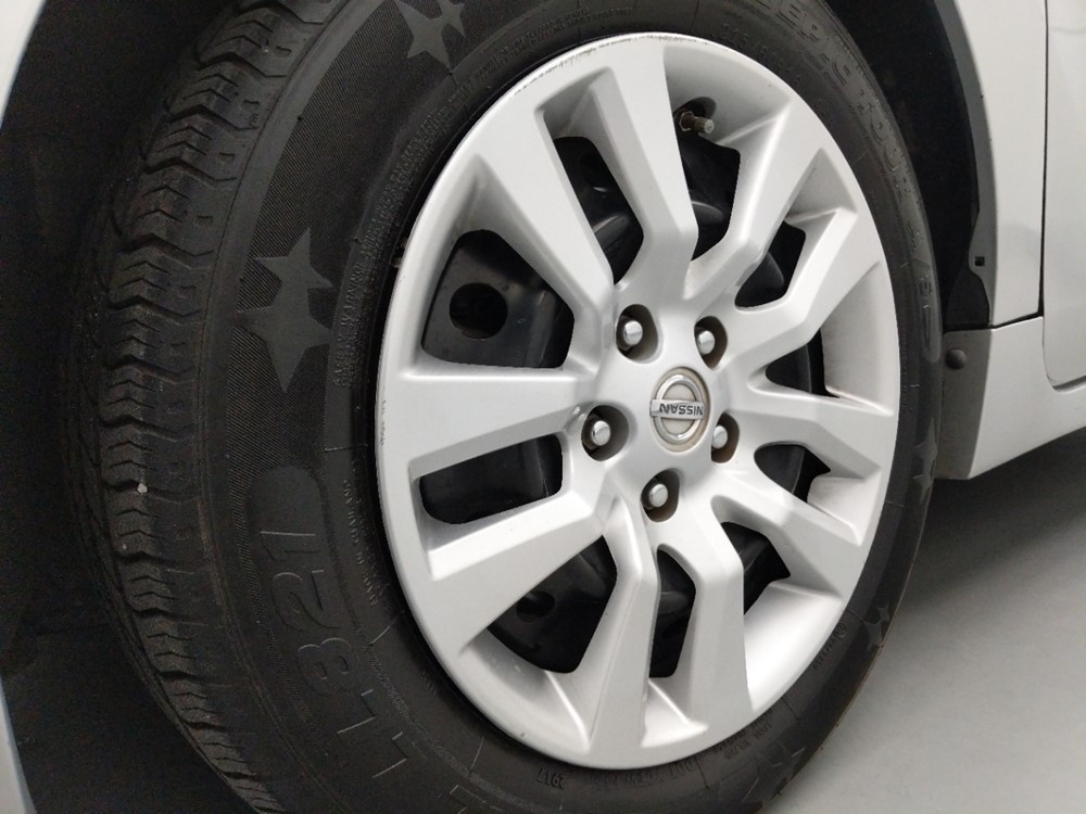 2016 Nissan Altima - Wheel