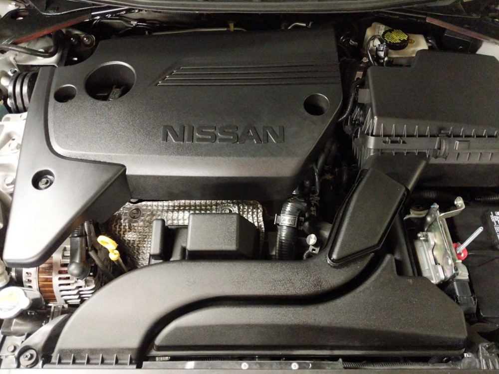 2016 Nissan Altima - Engine