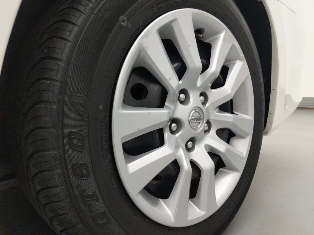 2017 Nissan Altima - Wheel