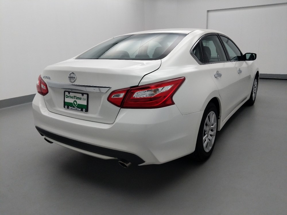 2017 Nissan Altima - Passenger Rear Bumper