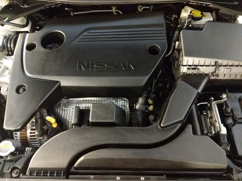2017 Nissan Altima - Engine