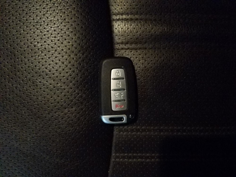 2013 Kia Sorento - Keys