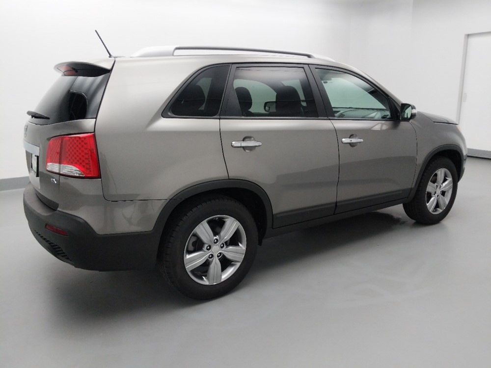 2013 Kia Sorento - Passenger Rear Side