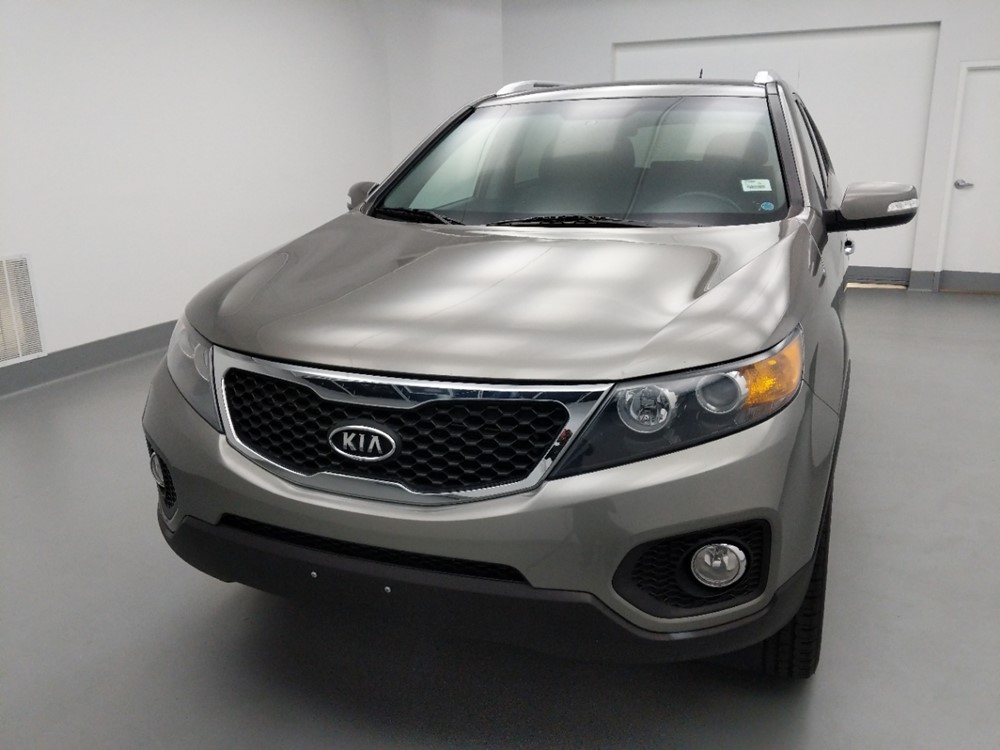 2013 Kia Sorento - Driver Front Hood