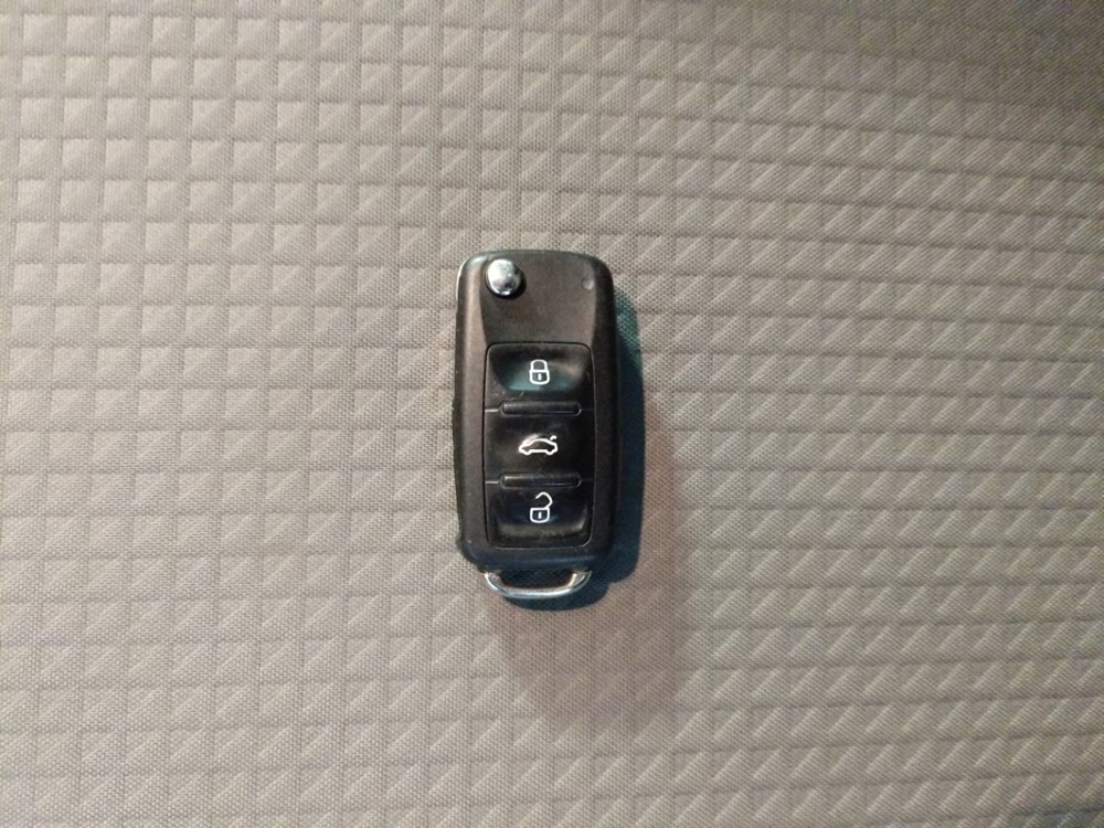 2018 Volkswagen Jetta - Keys