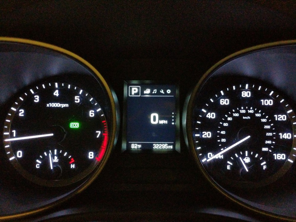 2018 Hyundai Santa Fe - Odometer Close Up