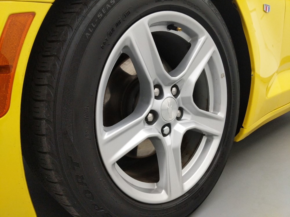 2017 Chevrolet Camaro - Wheel