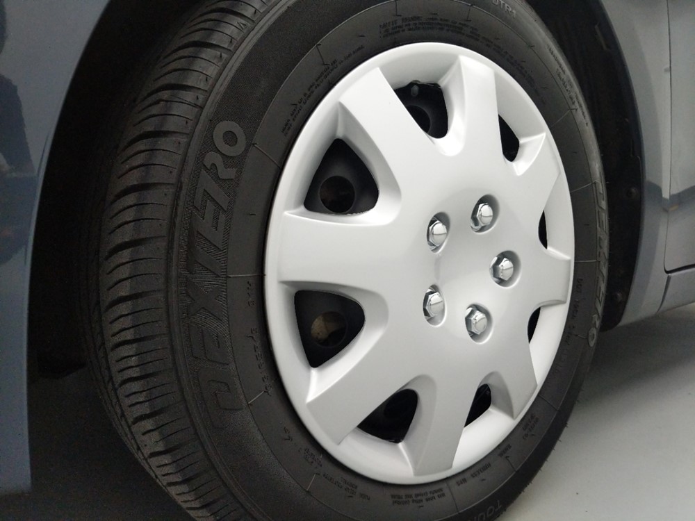 2016 Kia Forte - Wheel