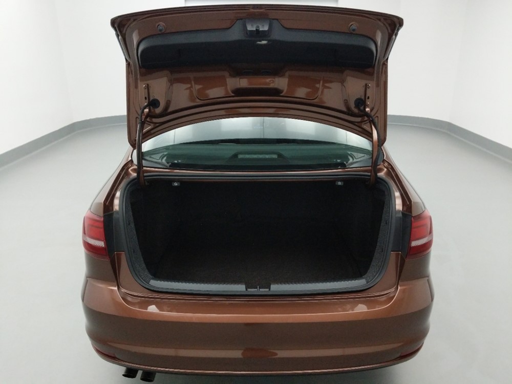 2017 Volkswagen Jetta - Trunk