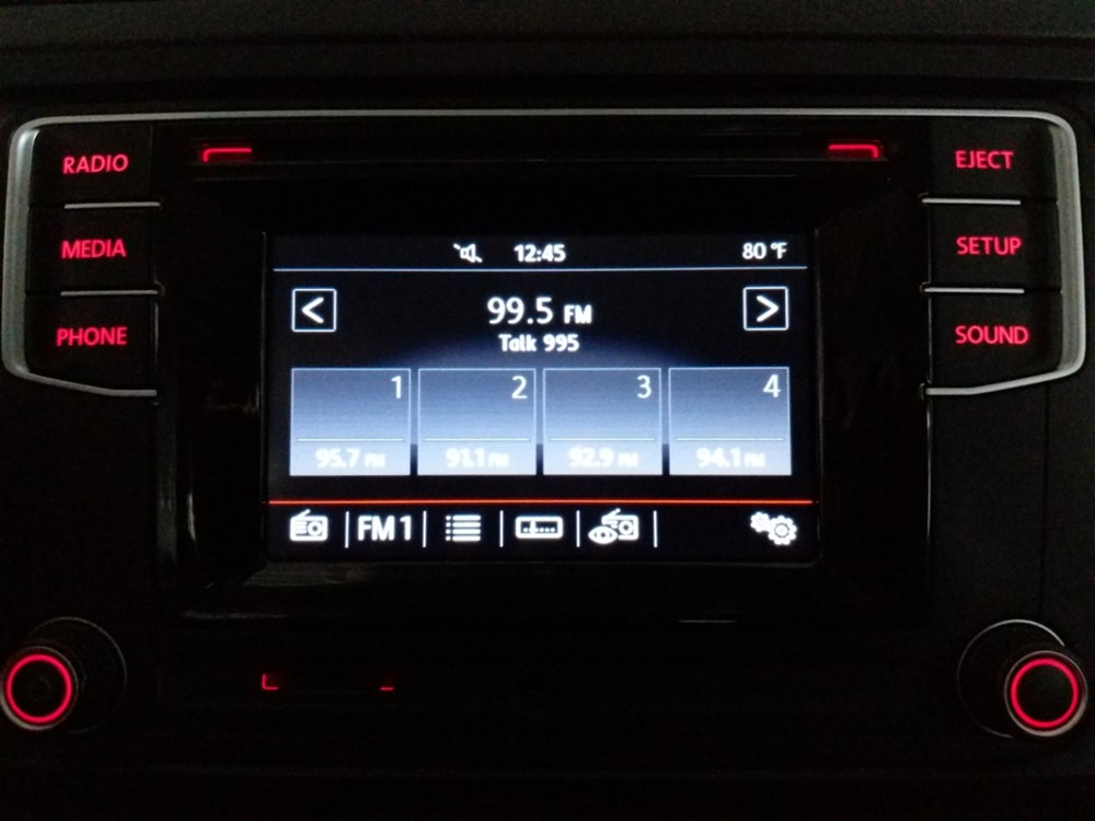 2017 Volkswagen Jetta - Stereo Package