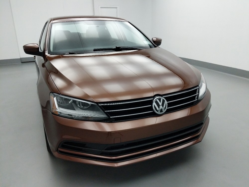 2017 Volkswagen Jetta - Passenger Front Hood