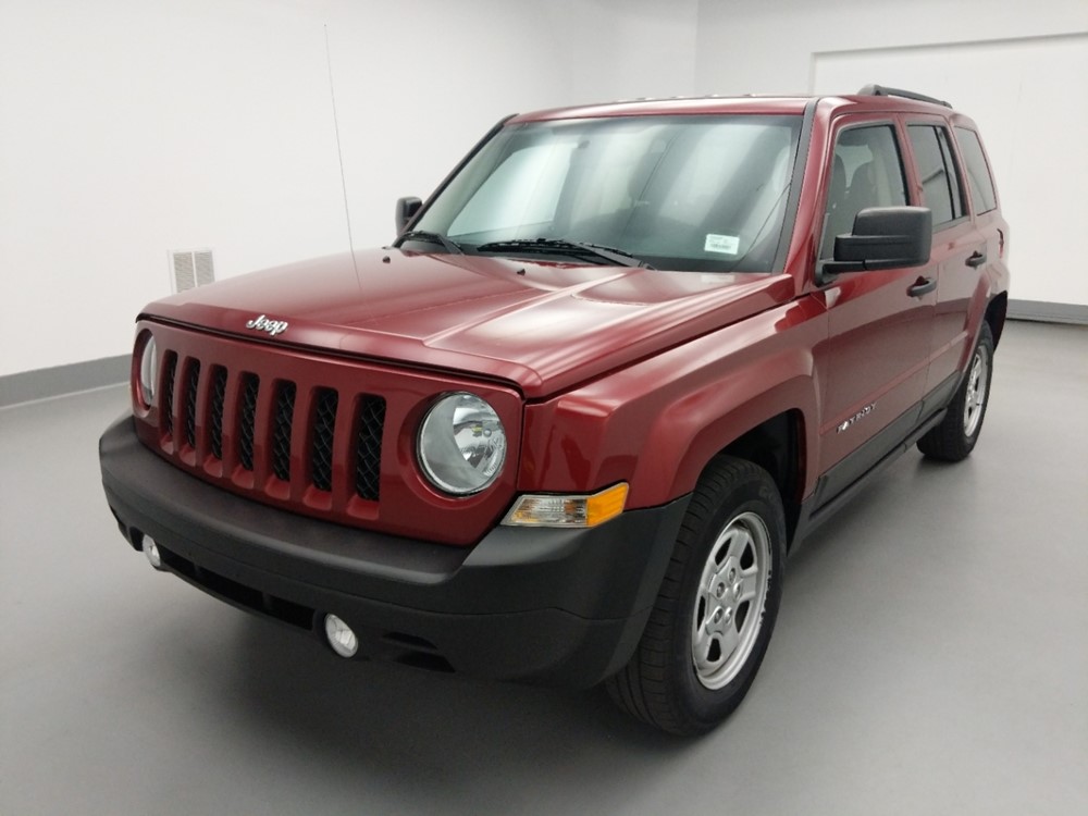 Used 2016 Jeep Patriot Driver Front Bumper