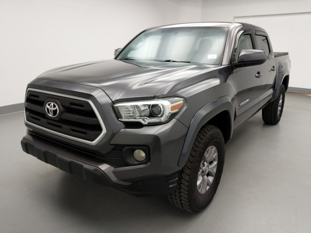 Used 2017 Toyota Tacoma Driver Front Bumper
