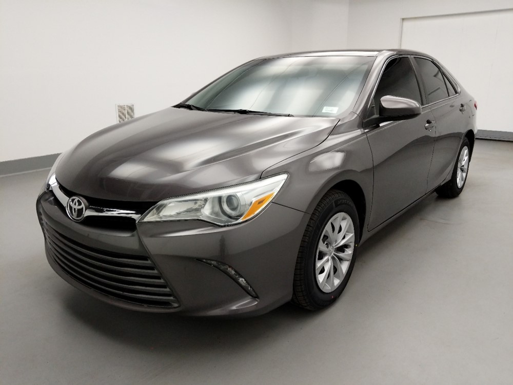 Used 2015 Toyota Camry Driver Front Bumper