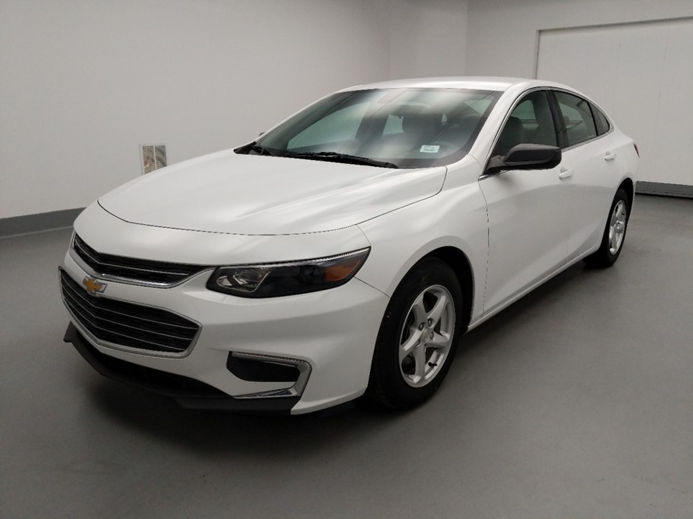 Used 2017 Chevrolet Malibu Driver Front Bumper