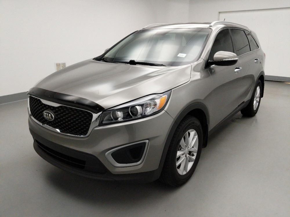Used 2017 Kia Sorento Driver Front Bumper
