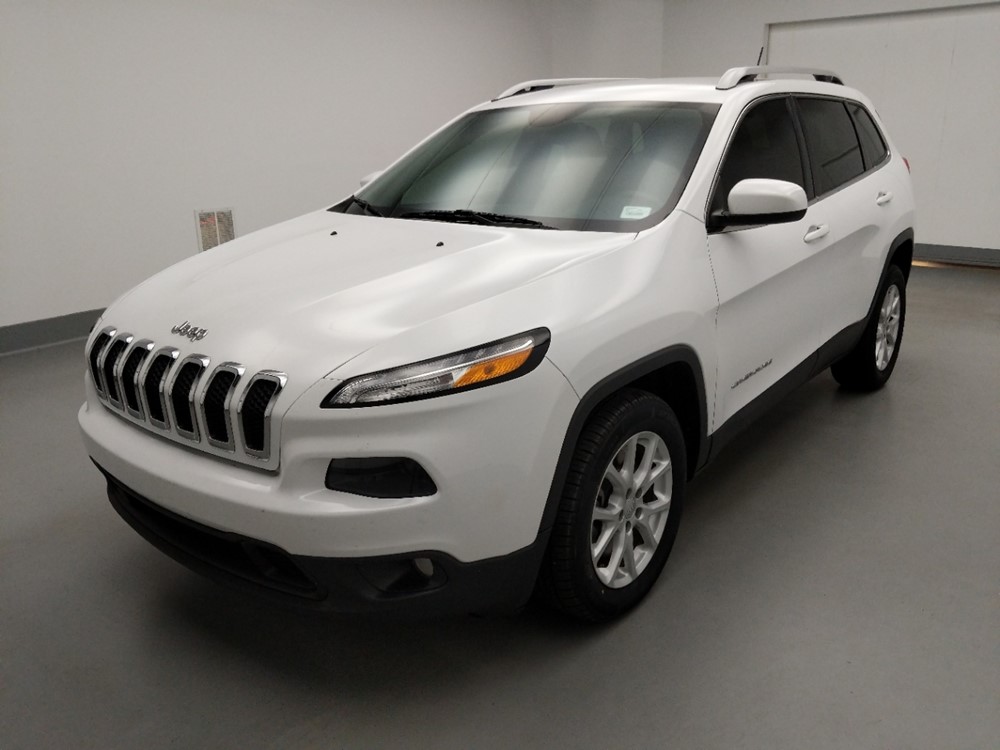 Used 2015 Jeep Cherokee Driver Front Bumper