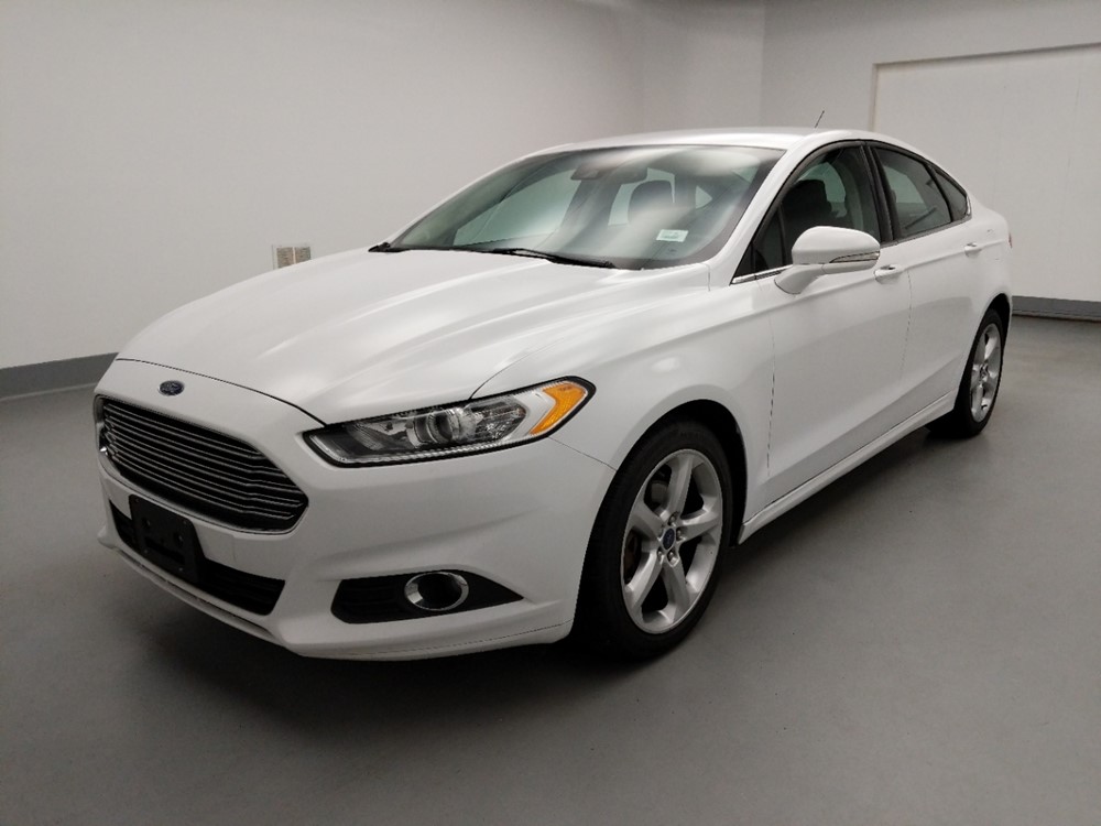 Used 2016 Ford Fusion Driver Front Bumper