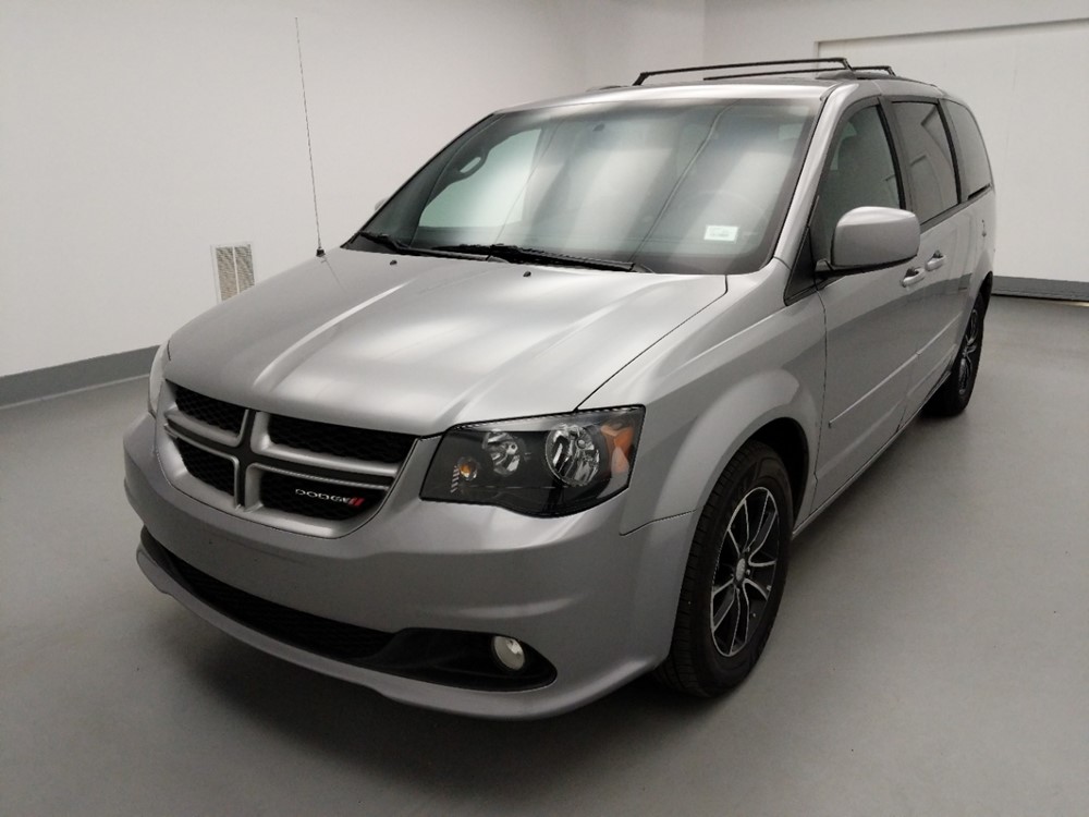 Used 2017 Dodge Grand Caravan Driver Front Bumper