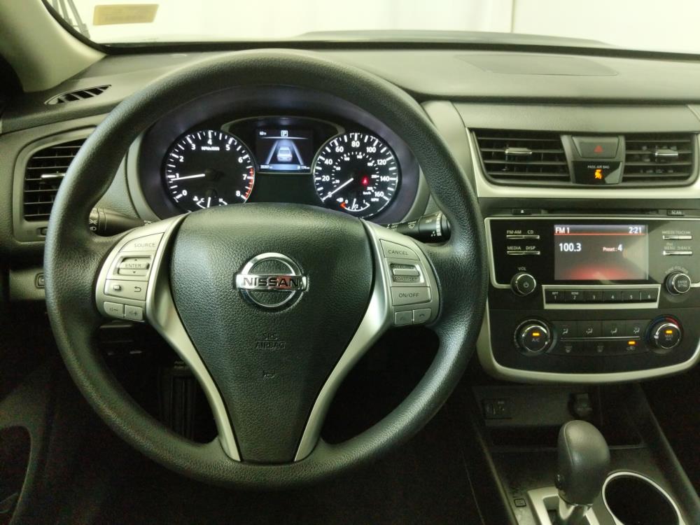 2017 Nissan Altima - Driver Dash