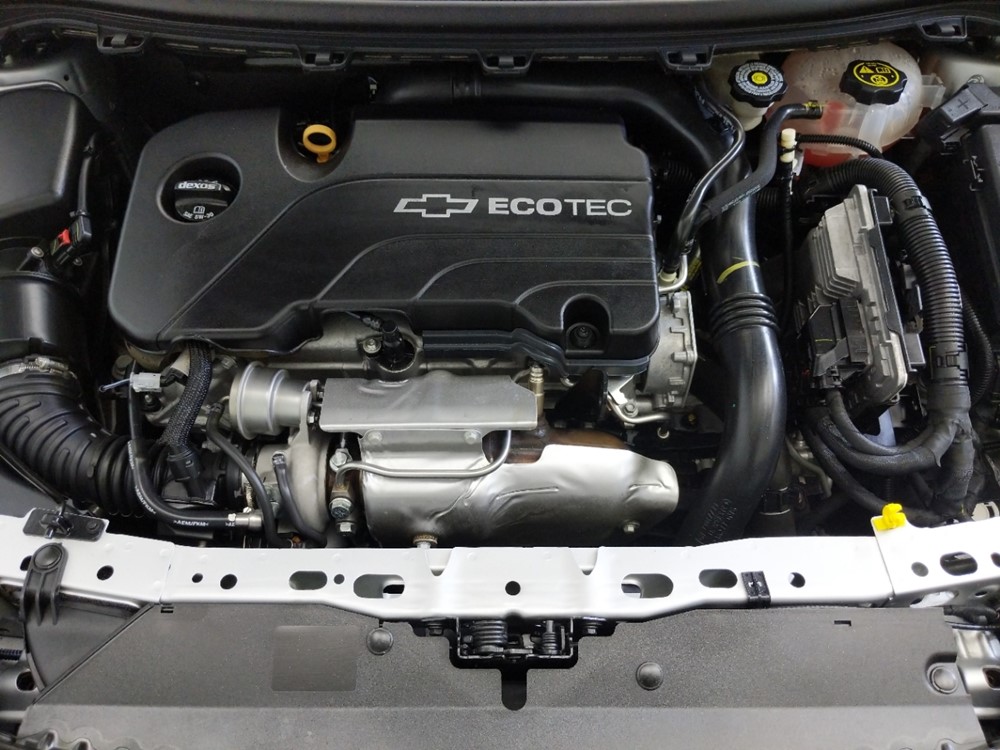 2017 Chevrolet Cruze - Engine