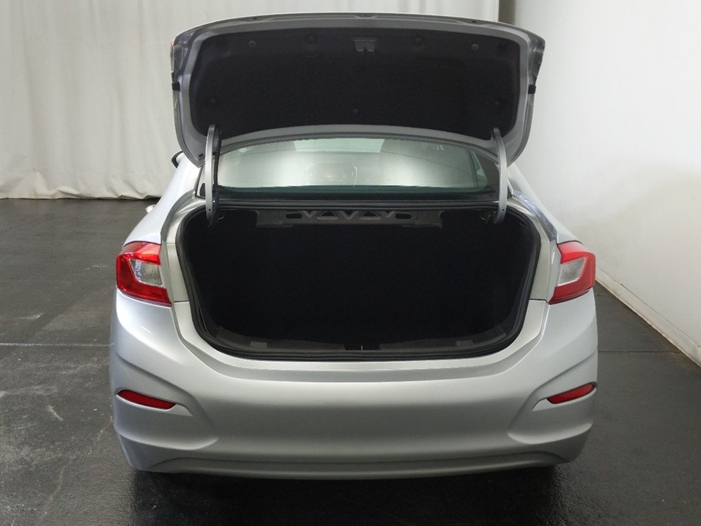2017 Chevrolet Cruze - Trunk