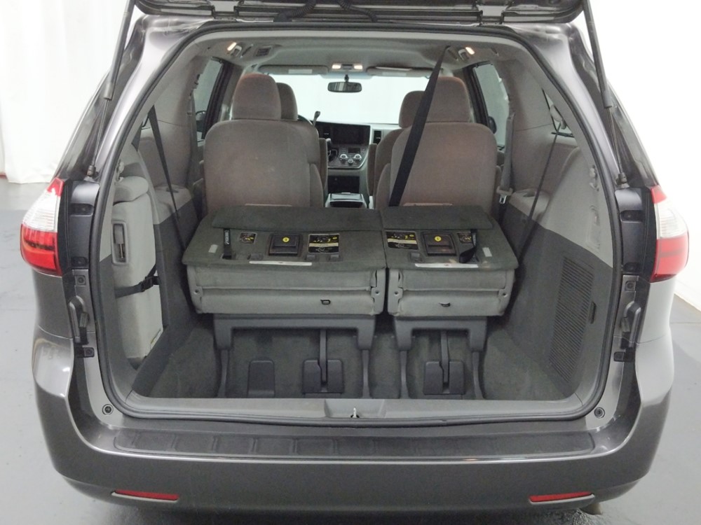 2015 Toyota Sienna - Trunk
