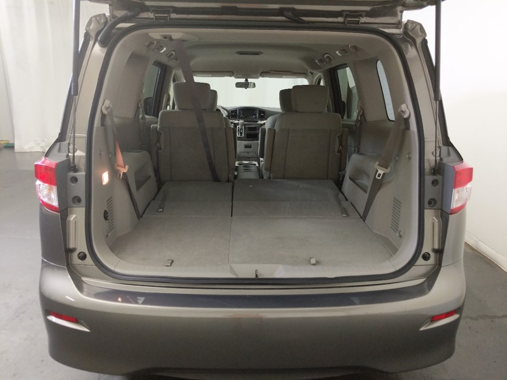 2017 Nissan Quest - Trunk
