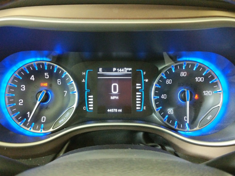 2017 Chrysler Pacifica - Odometer Close Up