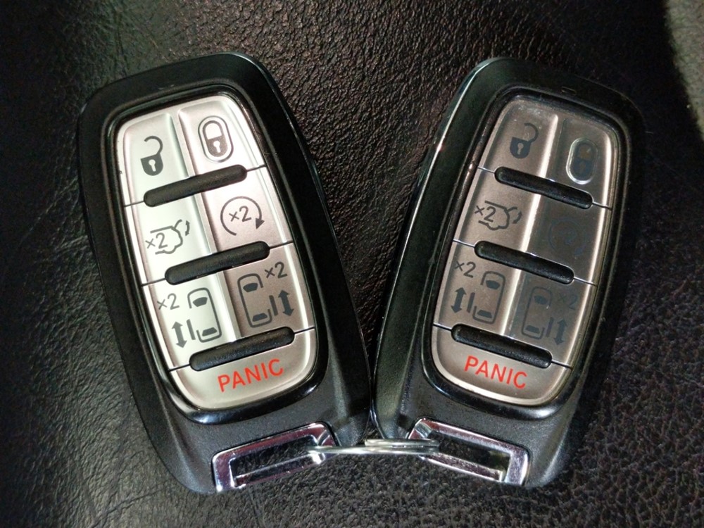 2017 Chrysler Pacifica - Keys