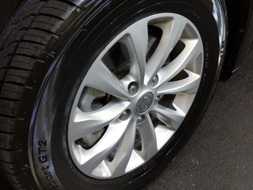 2017 Chrysler Pacifica - Wheel