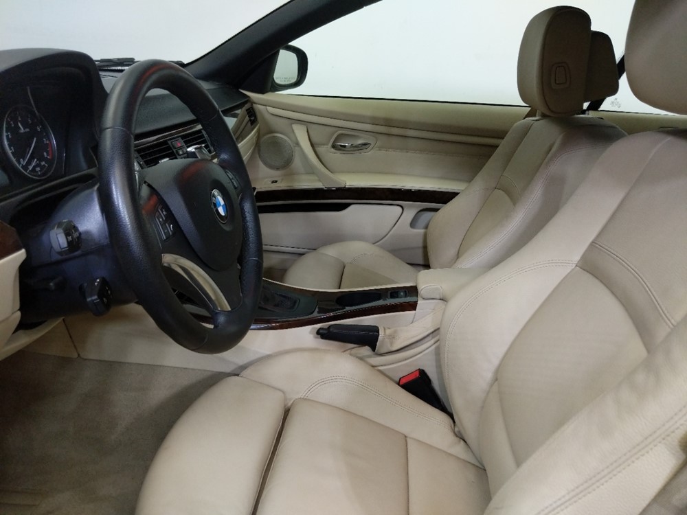 2010 BMW 328i - Driver Front Seat