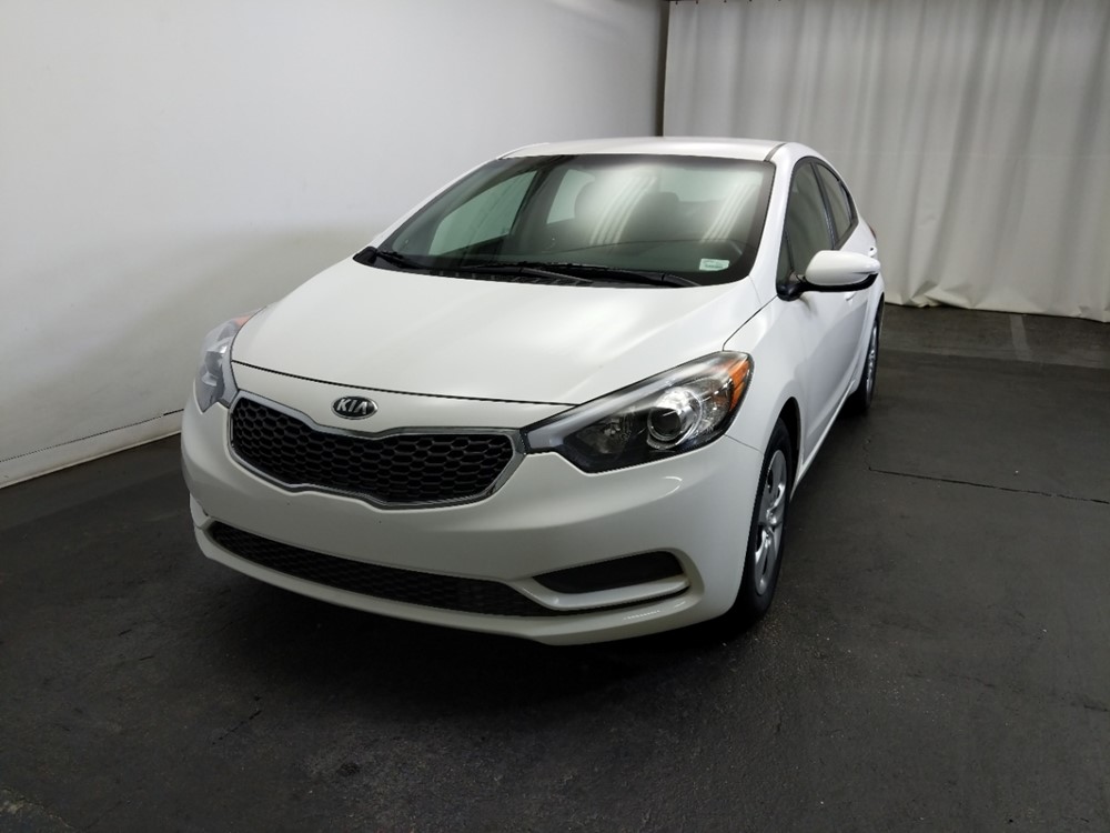 2016 Kia Forte - Driver Front Hood