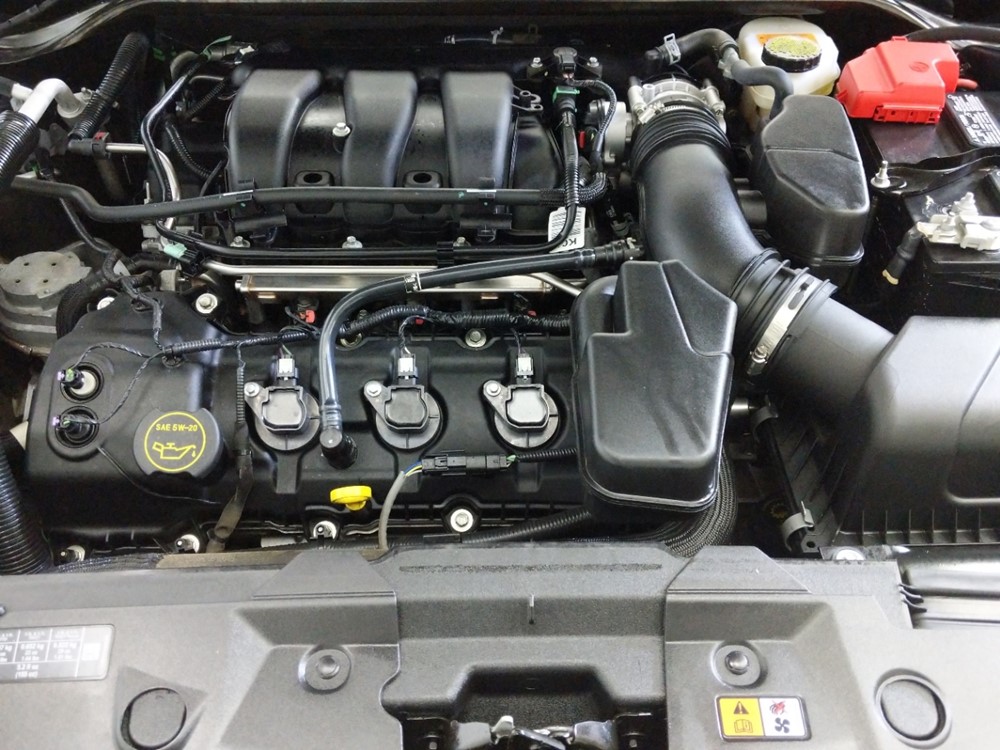 2016 Ford Taurus - Engine