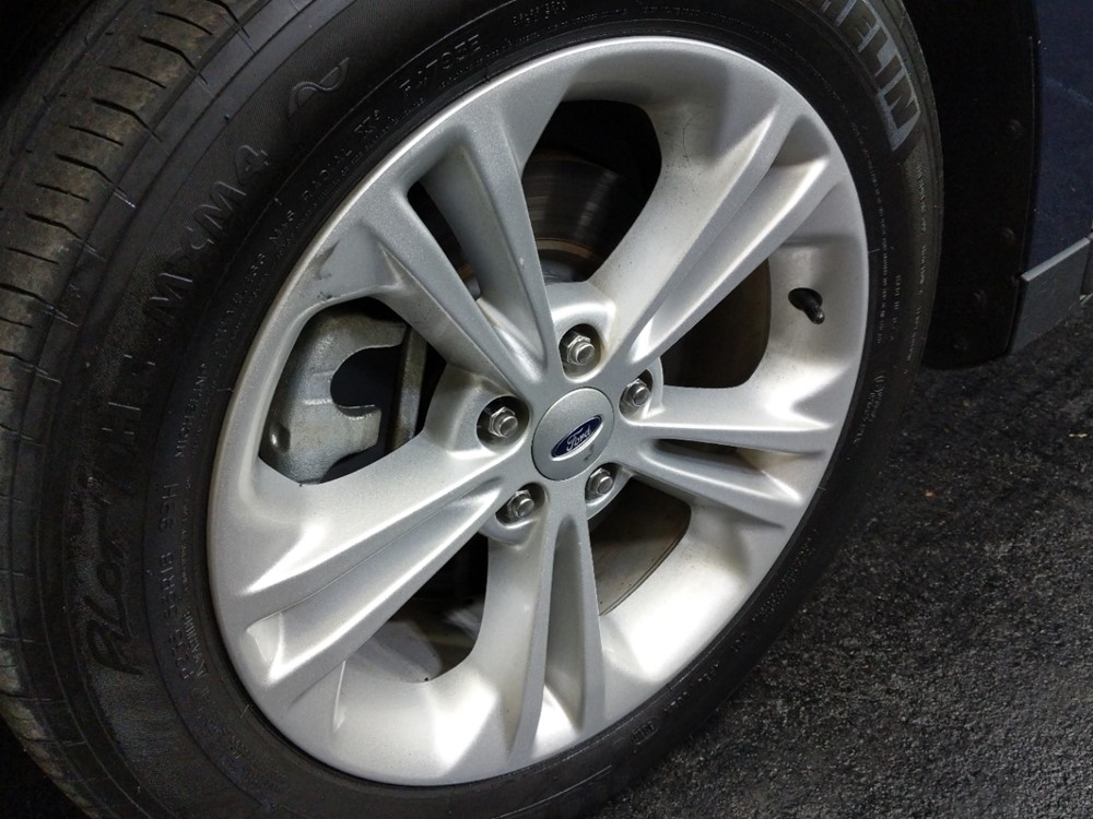 2016 Ford Taurus - Wheel