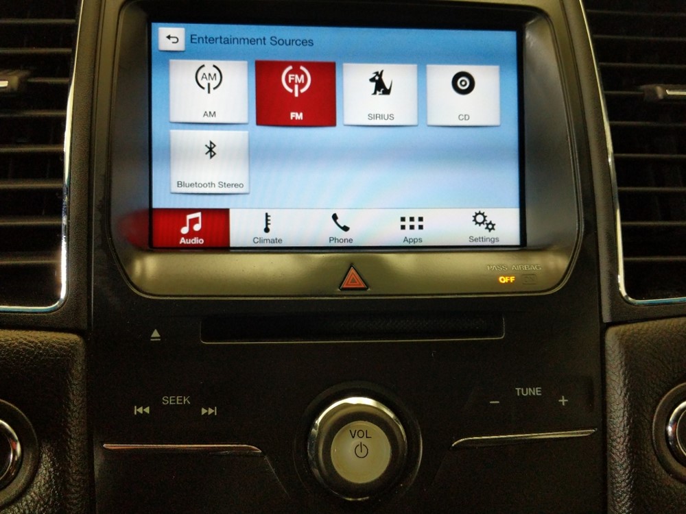 2016 Ford Taurus - Stereo Package