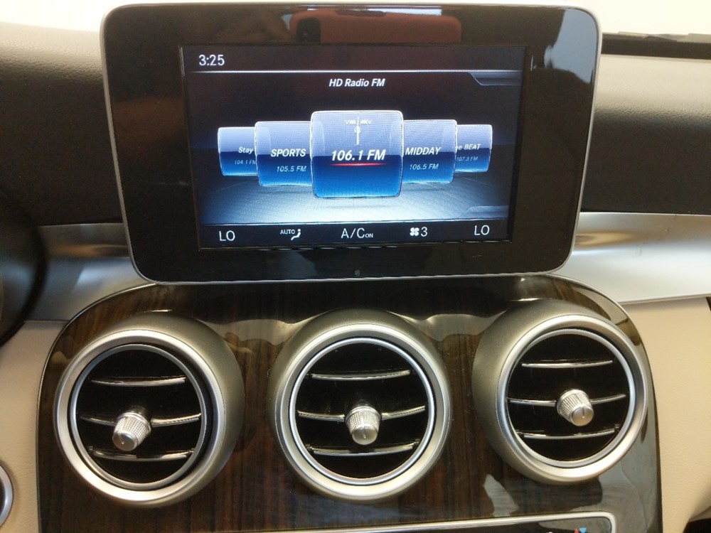 2015 Mercedes-Benz C300 - Stereo Package