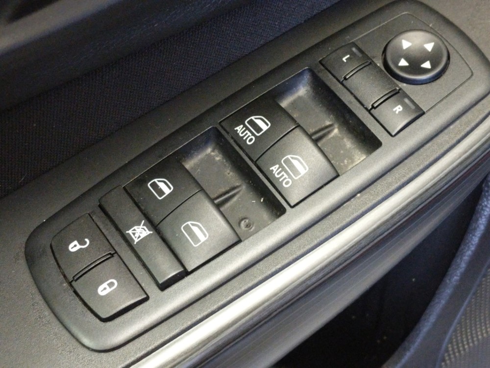 2016 Jeep Cherokee - Driver Power Windows/Lock Control