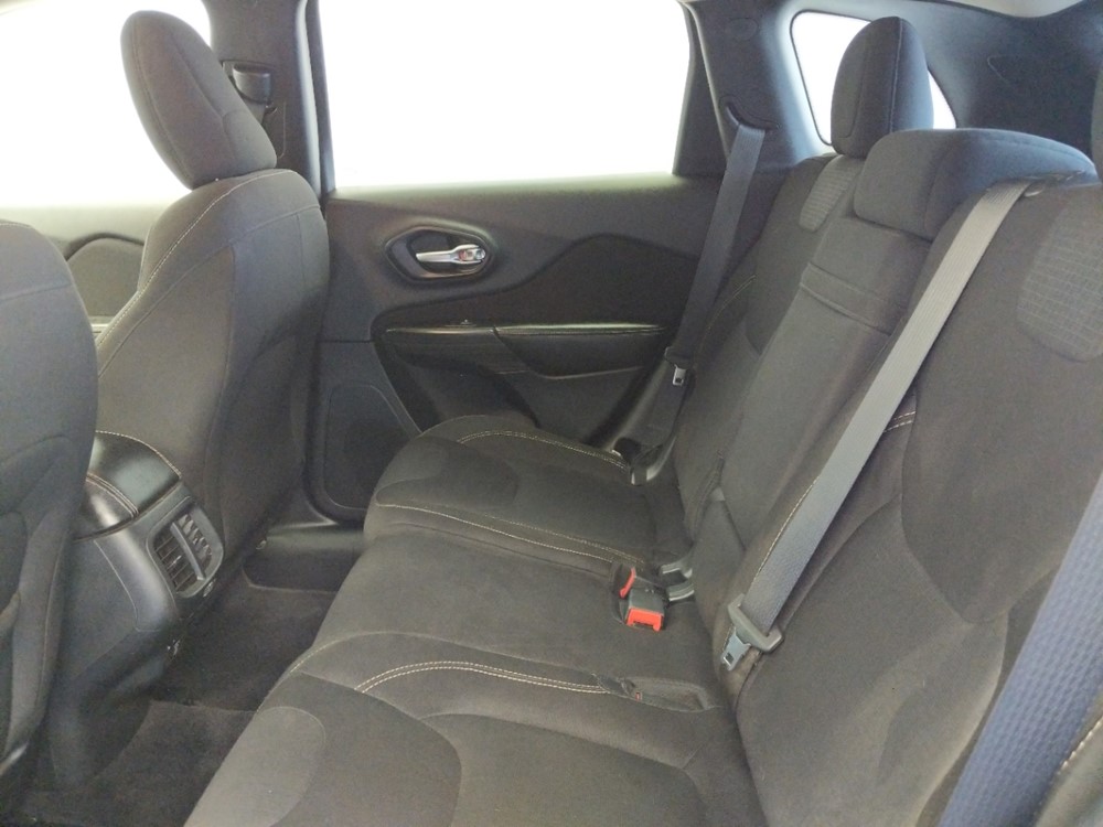 2016 Jeep Cherokee - Driver Rear Seat