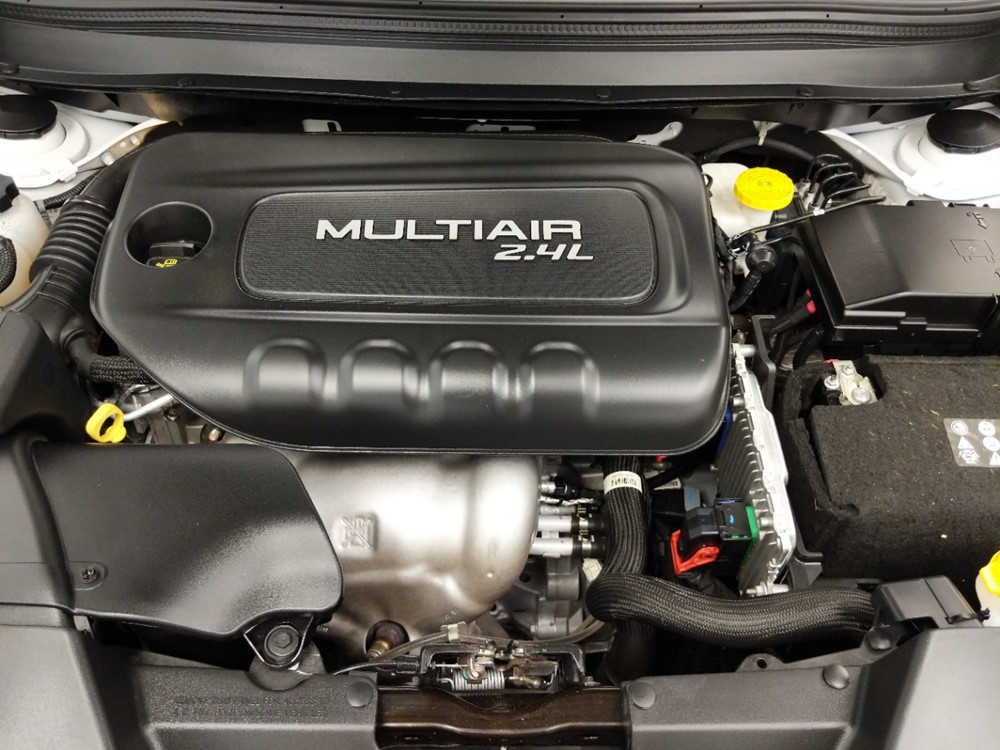 2017 Jeep Cherokee - Engine